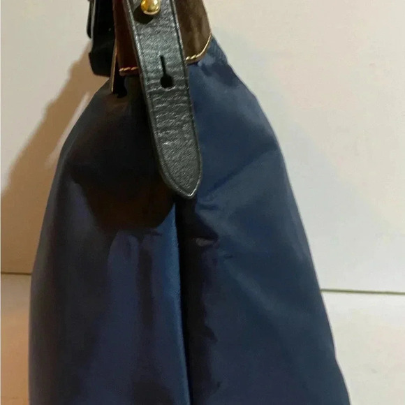 Dooney Bourke navy blue shoulder handbag - Picture 5 of 15